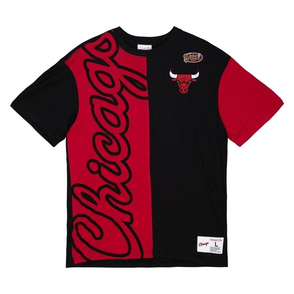Men’s Mitchell and Ness Chicago Bulls Split Short Sleeve T-Shirt - Picture 1 of 6